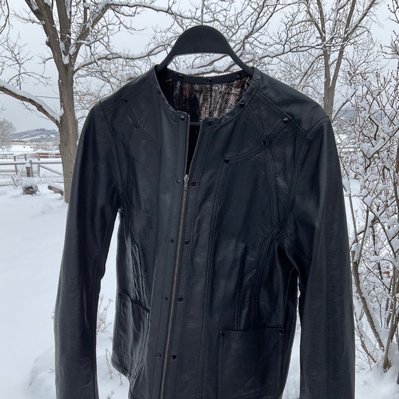 REVERSIBLE - stylish abstract metallic and black leather jacket - Picture 12 of 16